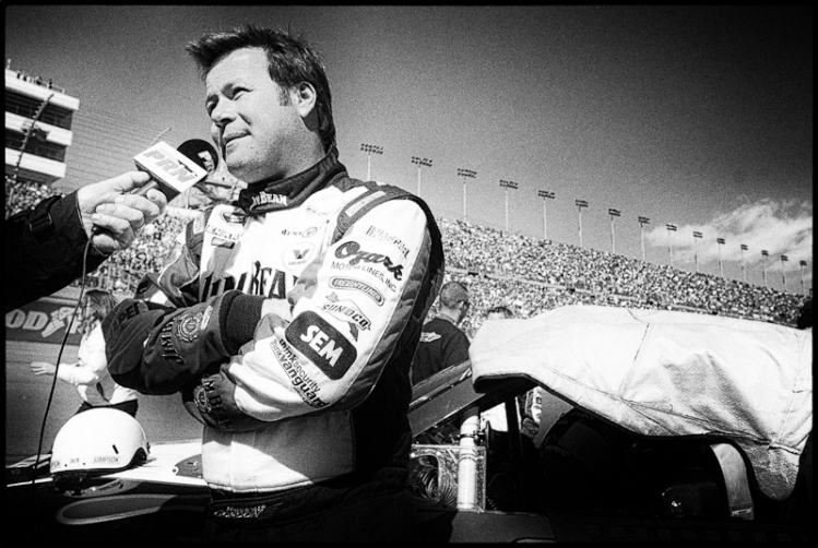http://www.ickibod.com/files/gimgs/th-56_racing_bw-5.jpg
